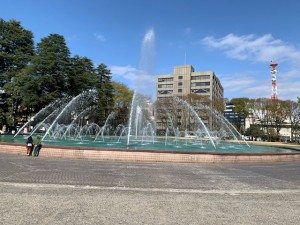 県庁前公園　噴水